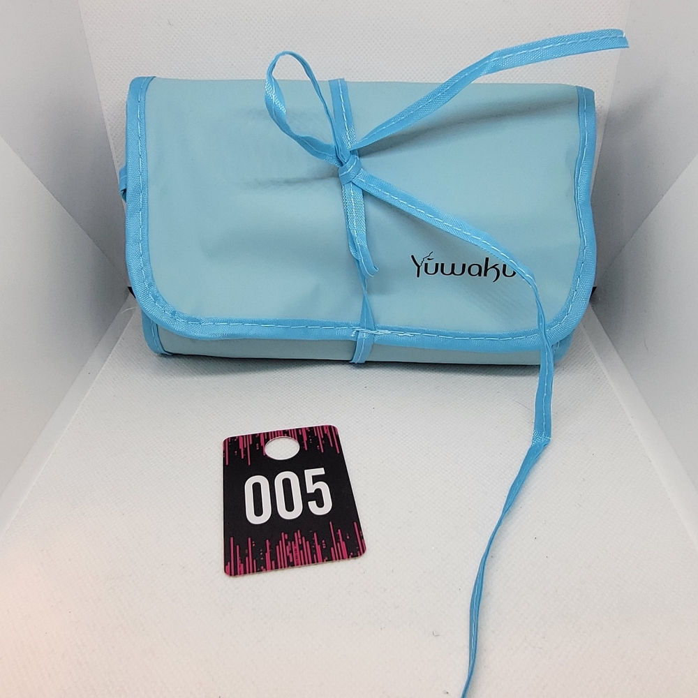 32 Peice Make Up Brush Set Blue